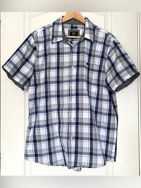 Lee Men’s XL Blue Plaid Short Sleeve Button Down Shirt Stretch Regular Fit